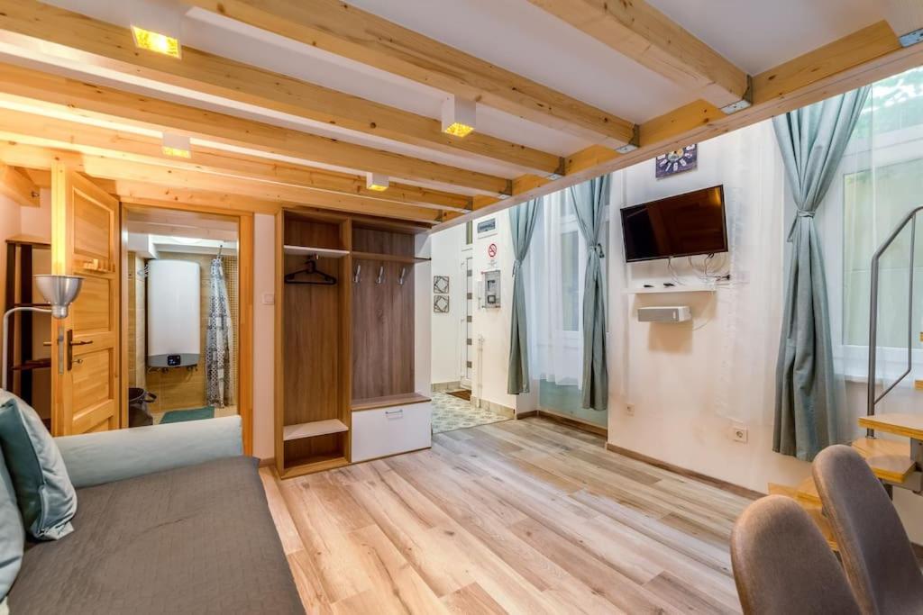 Amazing Kazinczy Flat No. 1 Budapeste Exterior foto