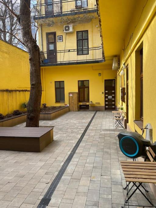 Amazing Kazinczy Flat No. 1 Budapeste Exterior foto